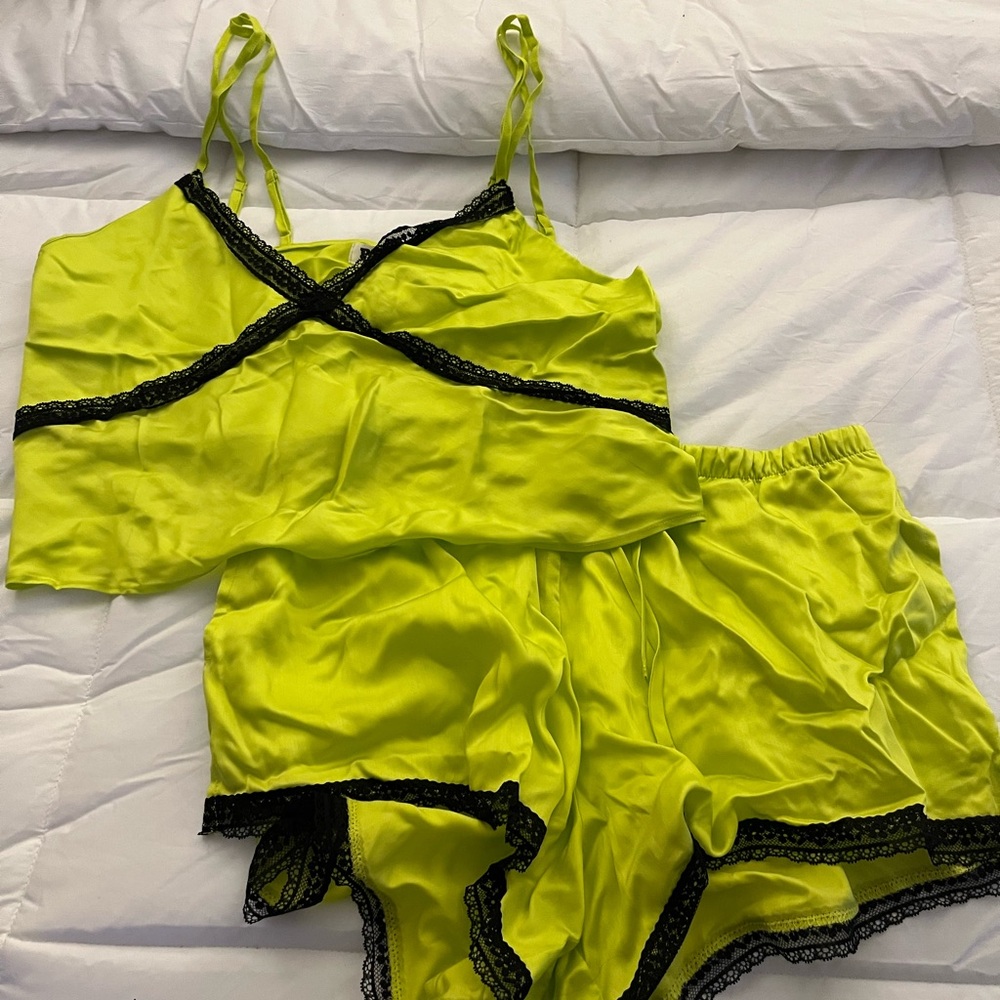 Victoria's Secret Lime Satin Pajama Set with Black Lace - Picture 2 of 4